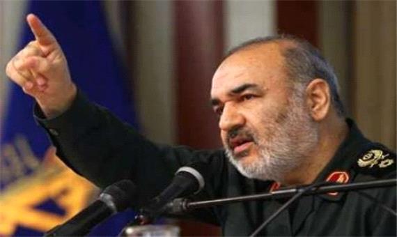 سردار سلامی در کرمان: انتقامی سخت، قاطع و پشیمان کننده می‌گیریم