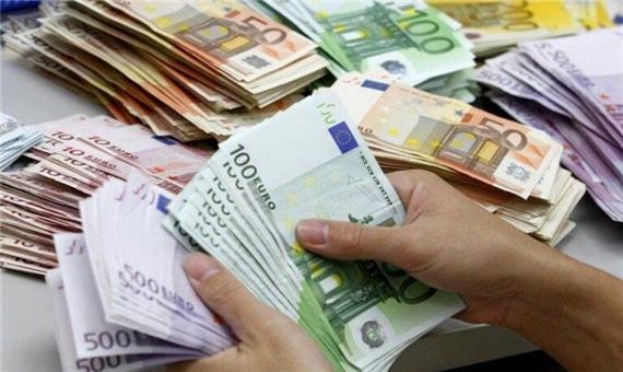 افت نرخ رسمی یورو و پوند