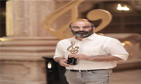 پوشش لحظه به لحظه جشن حافظ/ «نقی معمولی» بهترین بازیگر مرد کمدی شد