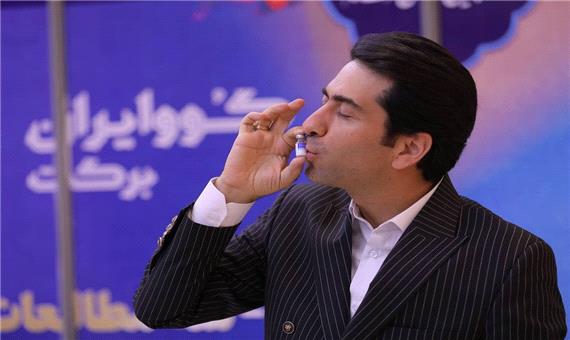 «بوسه عزت» محمد معتمدی بر واکس ایرانی کرونا