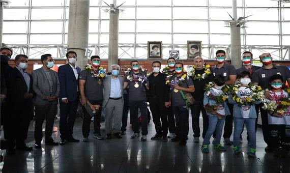 استقبال از قهرمانان پارالمپیک در فرودگاه امام خمینی (ره)