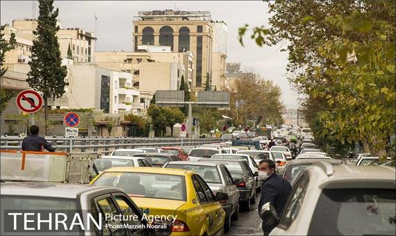 اتلاف وقت 1.5 میلیارد ساعتی تهرانی‌ها در ترافیک