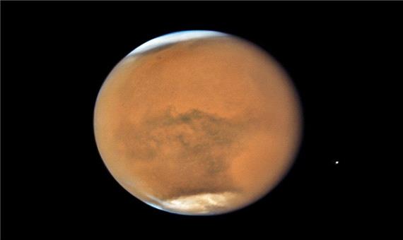 کوچکی مریخ توانایی این سیاره را برای نگهداری از آب محدود می کند