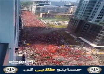 کارناوال هواداران پرتغالی در خیابانهای کانادا