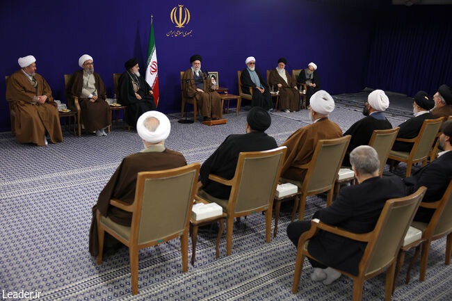 رهبر انقلاب: آیت‌الله میلانی به پاسداشت دوستی‌های قدیمی توجه داشت