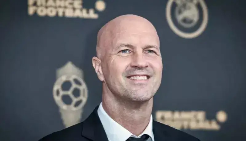 کرویف پس از ۳۷ سال به آژاکس برگشت