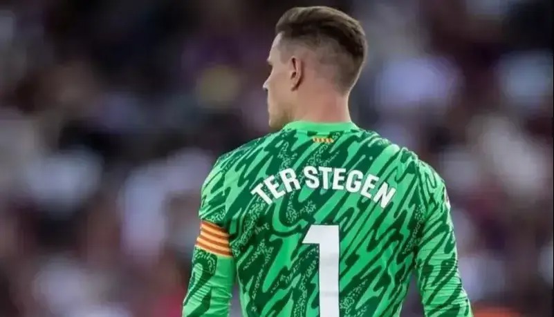 دردسر کاپیتان بارسا حل شدنی نیست