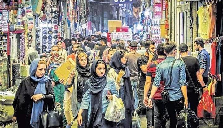 یک استاد دانشگاه: اعتراض مردم را زیر آوار اغتشاشات پنهان نکنید؛ مردم گلایه‌مندند!