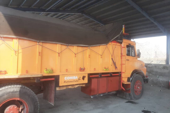 توقیف یک کامیون با ۳۶ میلیون خلافی