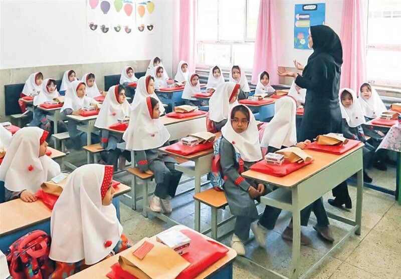 تعطیلی مدارس نگران کننده شد؛ سال تحصیلی طولانی‌تر می‌شود؟