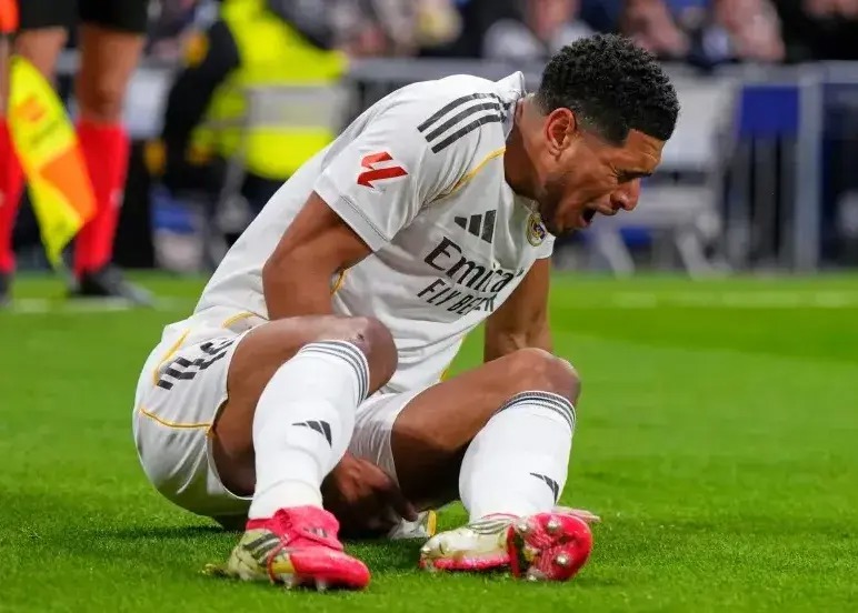 جود بلینگام یک ماه خانه‌نشین شد