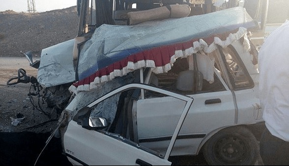 ۸ مصدوم براثر برخورد مینی‌بوس با پراید