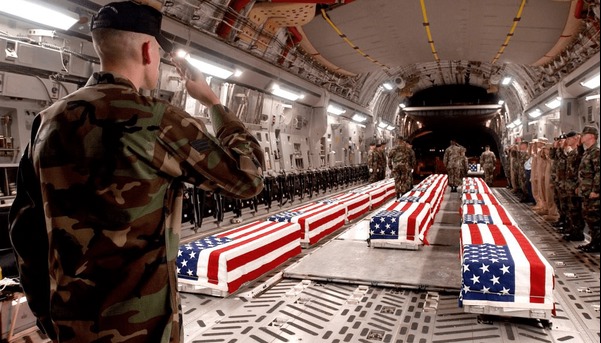 مشاور فرمانده سپاه: سربازان آمریکا اهداف مشروع ایران خواهند بود