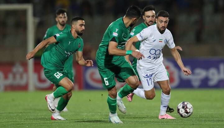 استقلال - شمس آذر؛ پای ساپینتو روی پوست موز/