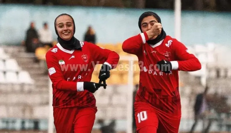 گل سه امتیازی کاپیتان استقلالی برای زنان پرسپولیس