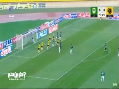 گل اول سپاهان به خیبر که آفساید اعلام شد