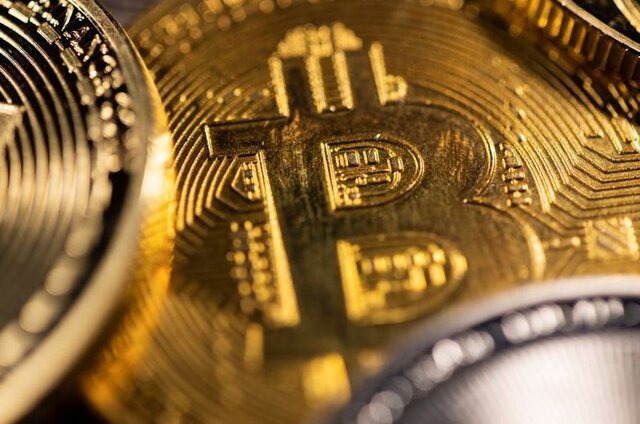 بیت‌کوین به ۷۰ هزار دلار بازگشت