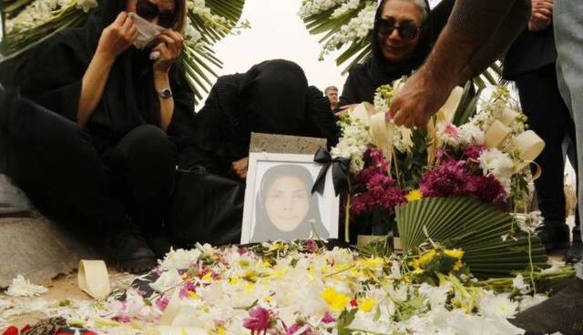 مجید صالحی، حسن فتحی، شمقدری و… در خاکسپاری یک فعال سینما