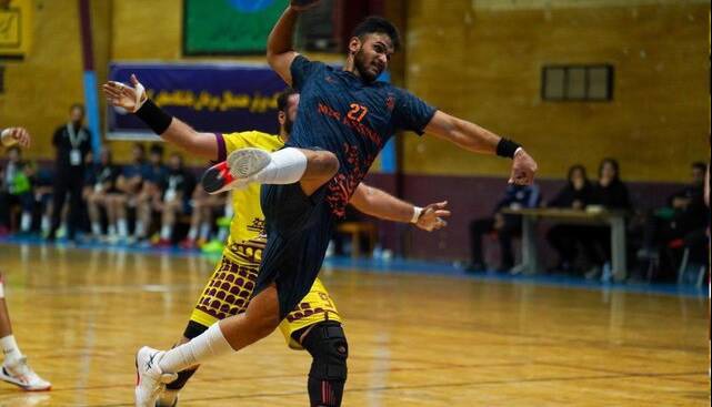 استقلال همچنان صدرنشین لیگ برتر هندبال مردان