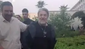 حضور قیصر خواننده در تجمع میدان امام حسین