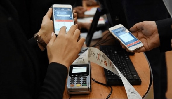 اختلال در موبایل‌بانک و اینترنت‌بانک ۴ بانک ادامه دارد