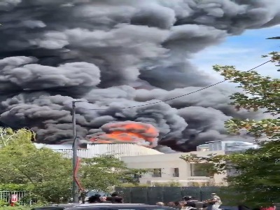 آتش‌سوزی گسترده در پاریس