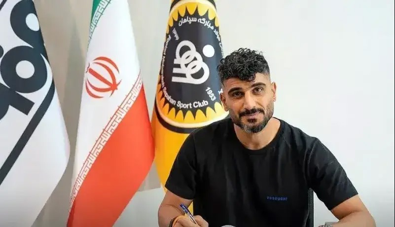 سپاهان کماکان فعال در بازار، تمدید با دفاع چپ