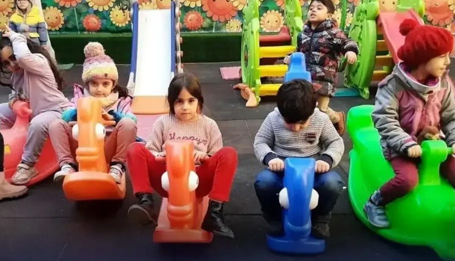 شهریه‌هایی به بلندای حقوق چند ماه