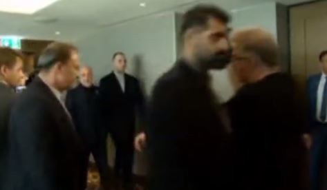 تصاویری دیگر از ورود قالیباف، عراقچی و همتی به محل مذاکره