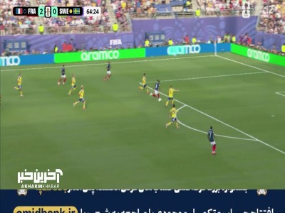 فرار اولیسه و شوت این بازیکن با دخالت مدافعان به کرنر رفت