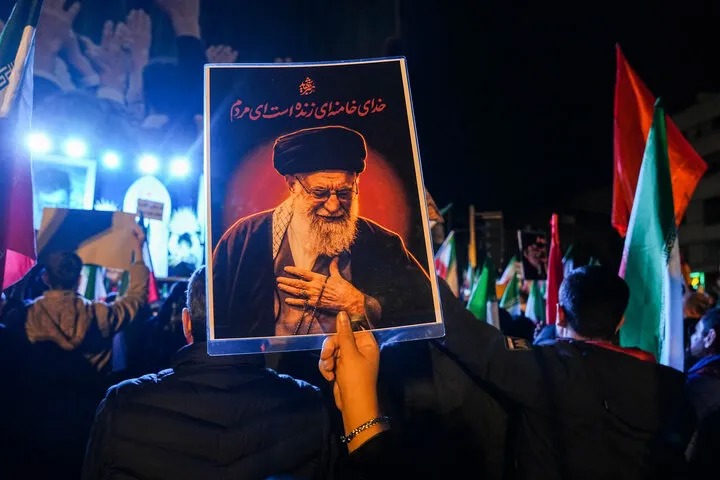 توصیه رئیس پلیس راهور به شهروندان شهرهای میزبان مراسم وداع، تشییع و تدفین رهبر شهید