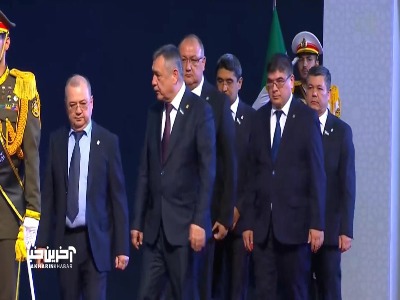 ادای احترام رئیس مجلس ازبکستان به پیکر مطهر رهبر شهید انقلاب