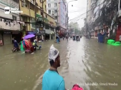 سیل در بنگلادش با ۴۴ کشته و یک میلیون آواره