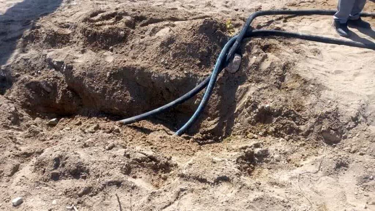 قاچاقچیان ۶ کیلومتر برای قاچاق سوخت خط لوله کشیدند!