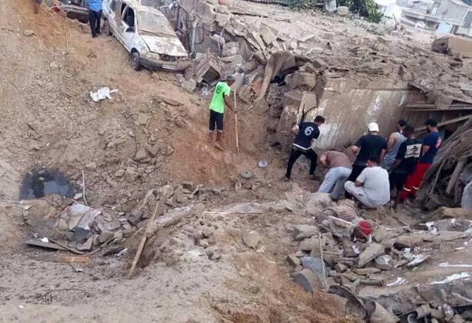 تصویری دردناک از پیکر شهید ۲ سالۀ جنایت آمریکا در قشم
