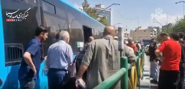تصادف BRT با یک عابر پیاده