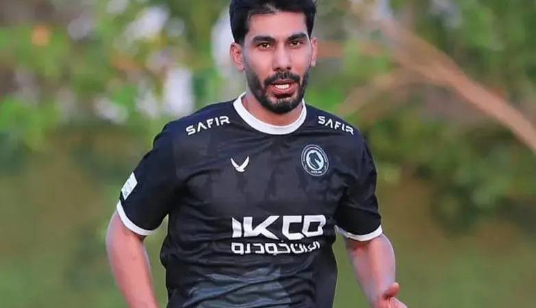 ستاره پرسپولیس در تیم جدید نیمکت‌نشین شد!