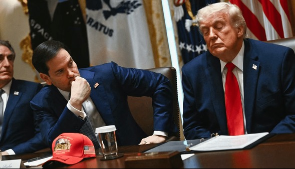 سناتور آمریکایی: هنوز نمی‌دانیم چرا به جنگ با ایران رفتیم