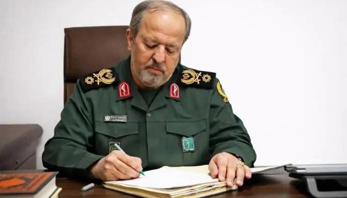 سرپرست وزارت دفاع: از ساختن قدرت دفاعی ایران دست نخواهیم کشید | آخرین خبر
