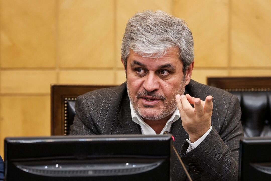 تاجگردون: لایحه بودجه ۱۴۰۵ فعلا اصلاح نمی‌شود