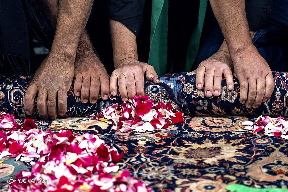 تصاویر هوایی از آیین سنتی قالی‌شویان