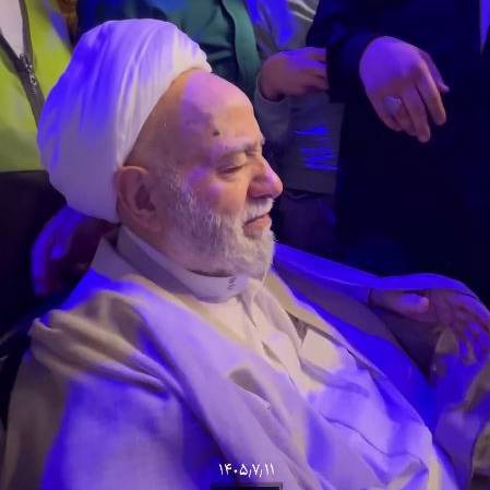 حضور حجت‌الاسلام قرائتی در مزار نورانی رهبر شهید انقلاب