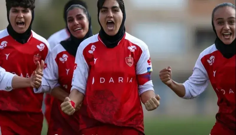 رقابت شدید زنان و مردان پرسپولیس!