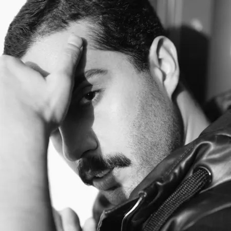آدم بده منم یا تو از حامیم