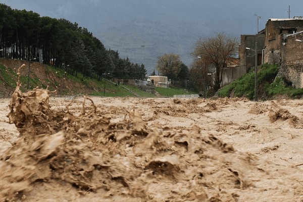 احتمال وقوع سیلاب و طغیان رودخانه‌های کشور در ۲ روز آینده