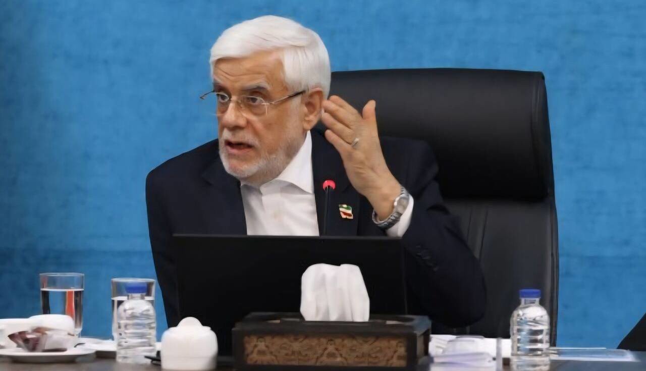 عارف: ۲۵ تا ۳۰ درصد فرصت‌های شغلی باید از مسیر گردشگری تامین شود